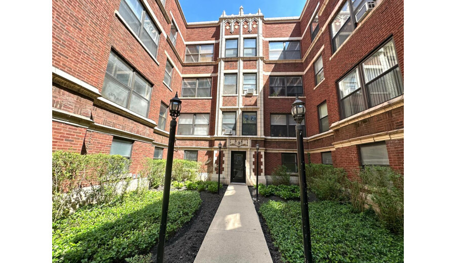 Велика 1 бедрум 1060 W Granville Ave - 