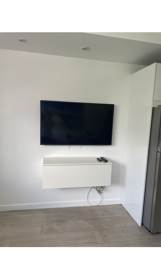 Однокімнатна квартира 2300$ в місяць  -