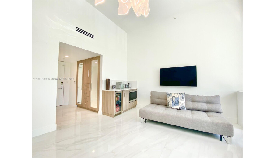 Квартира на продаж  -