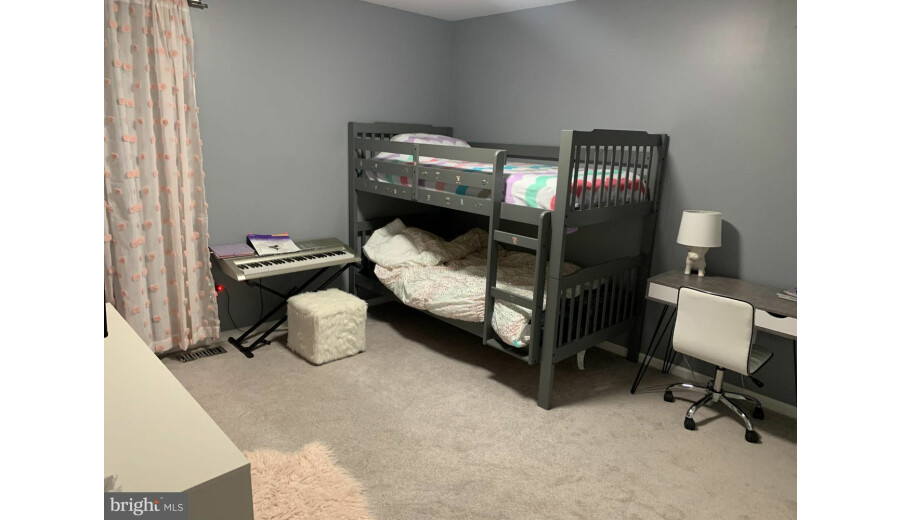 Beautiful townhouse for rent in Warrington, PA - 
