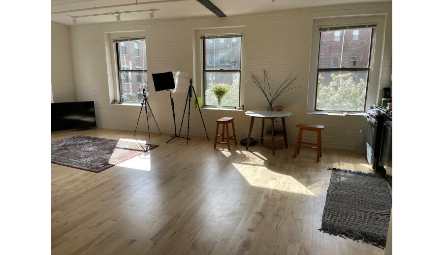 Huge modern 1 bedroom apartment  - 