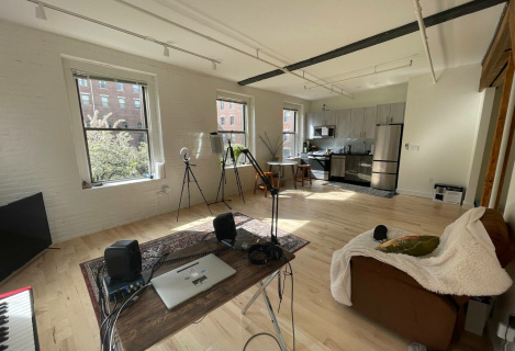 Huge modern 1 bedroom apartment 