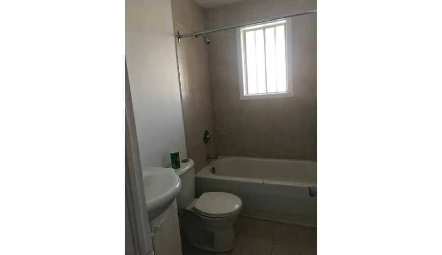 Beautiful 3 1/2, Limoilou Maizeret 2-й і останній поверх з липня -