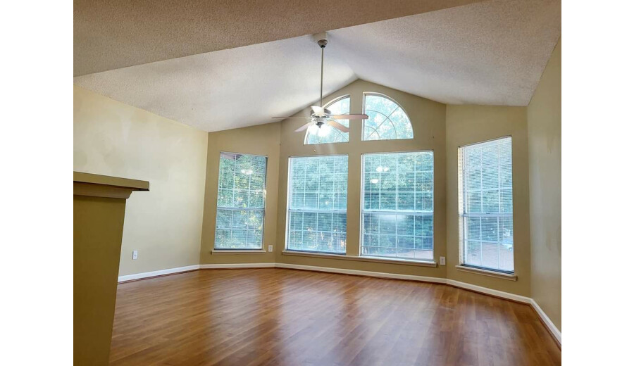 Здається квартира -