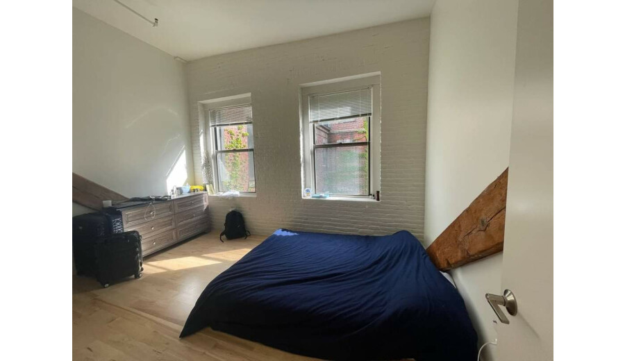 Здається квартира -