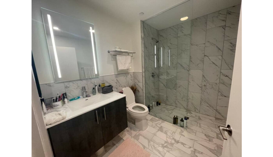 Здається квартира -