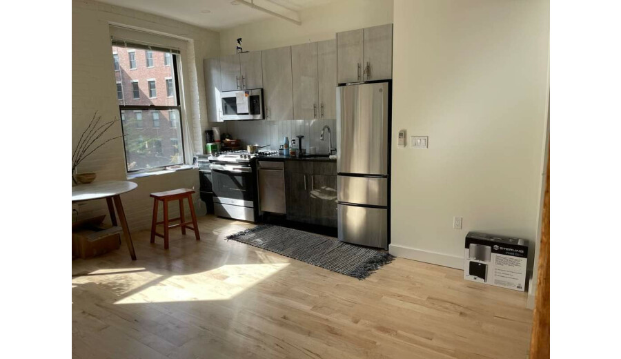 Здається квартира -