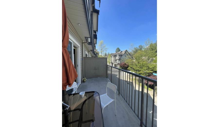 an available room for rent -