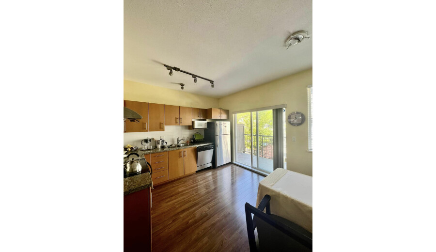 an available room for rent -