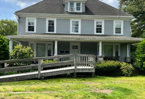 Здається кімната