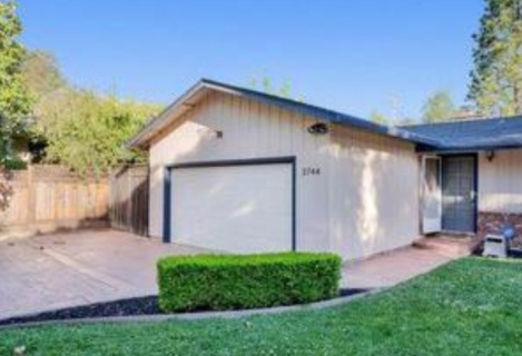 Продається дуплекс