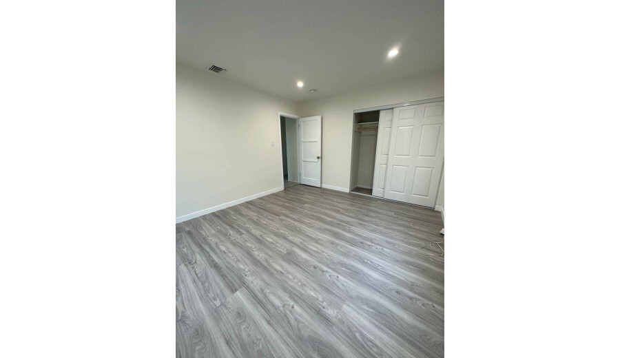 Здається будинок -