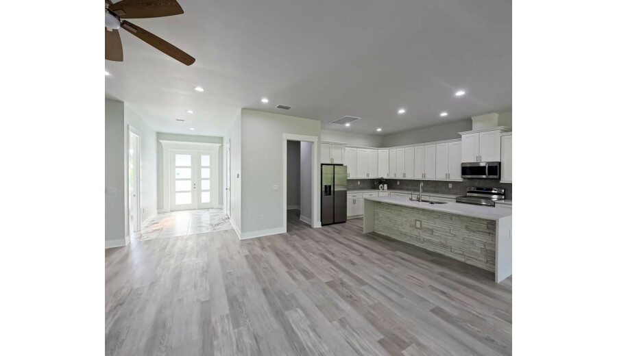 Продаж будинку -