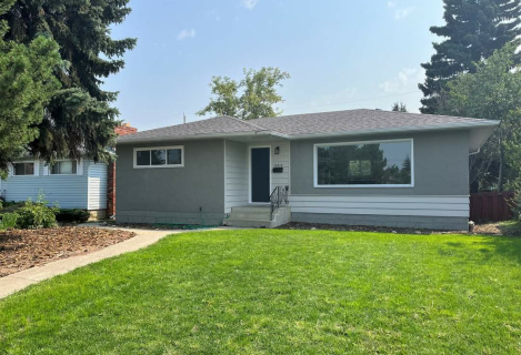 Продаж будинку