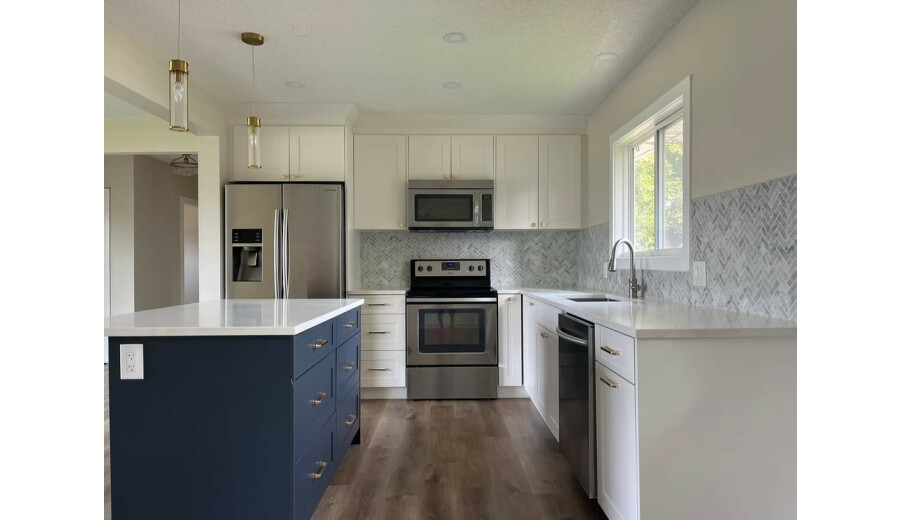 Продаж будинку -