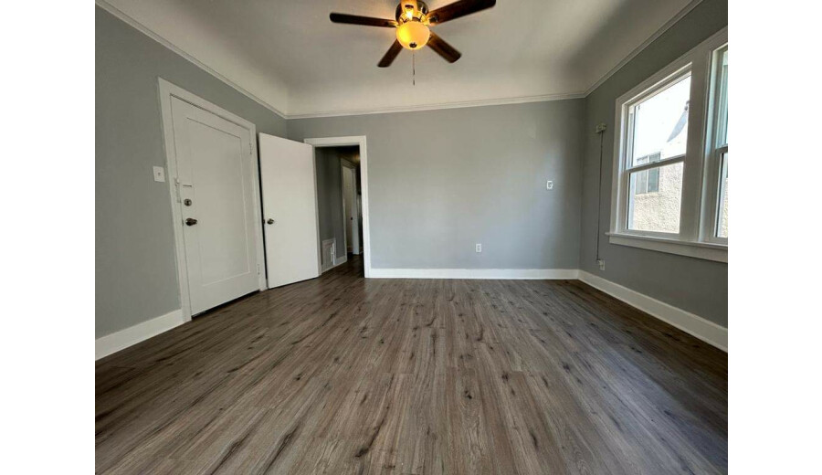 Здається будинок -