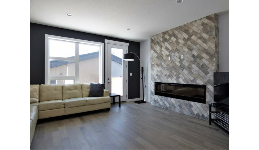 Продаж будинку -