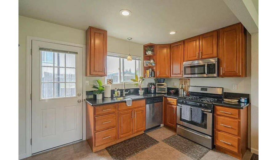 Здається квартира -