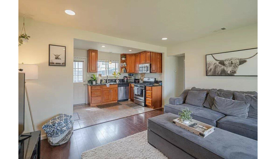 Здається квартира -