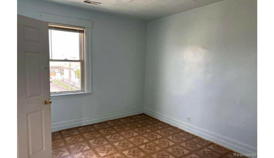 Здається будинок -