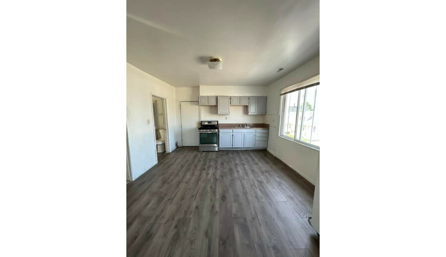 Здається будинок -