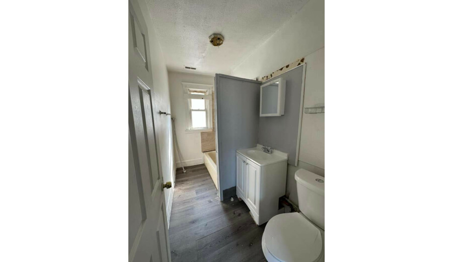 Здається будинок -