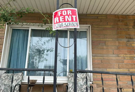 Здається будинок