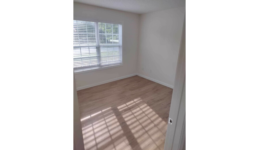 Здається 1й поверх -