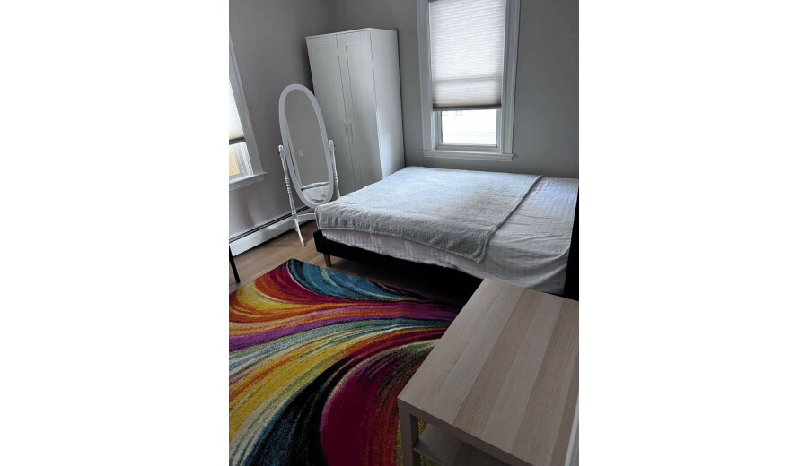 Здається кімната -