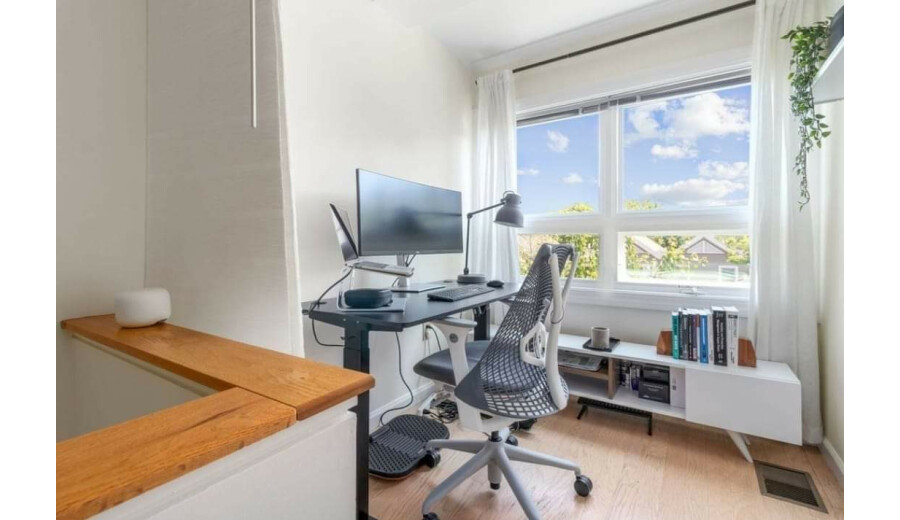 Здається будинок -