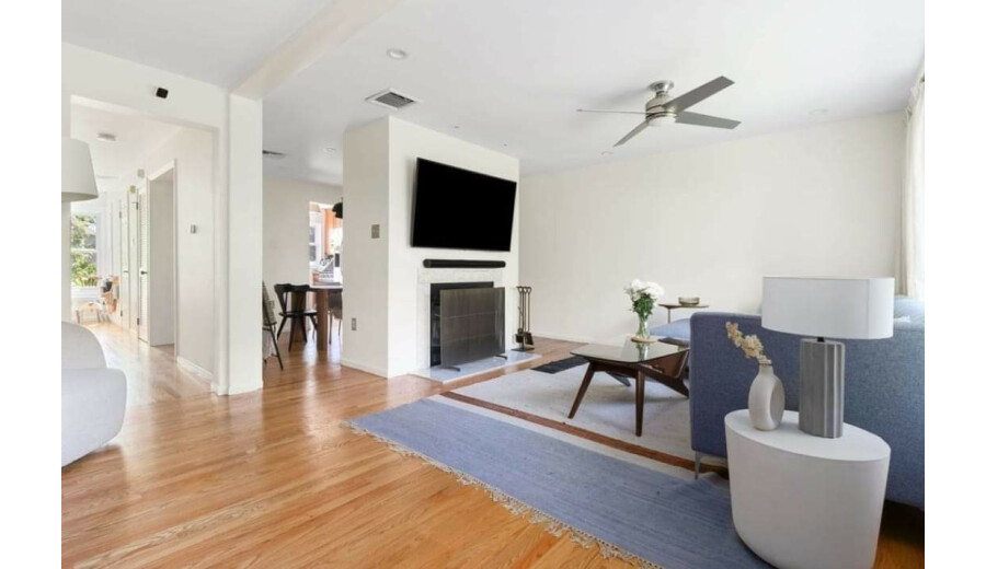 Здається будинок -