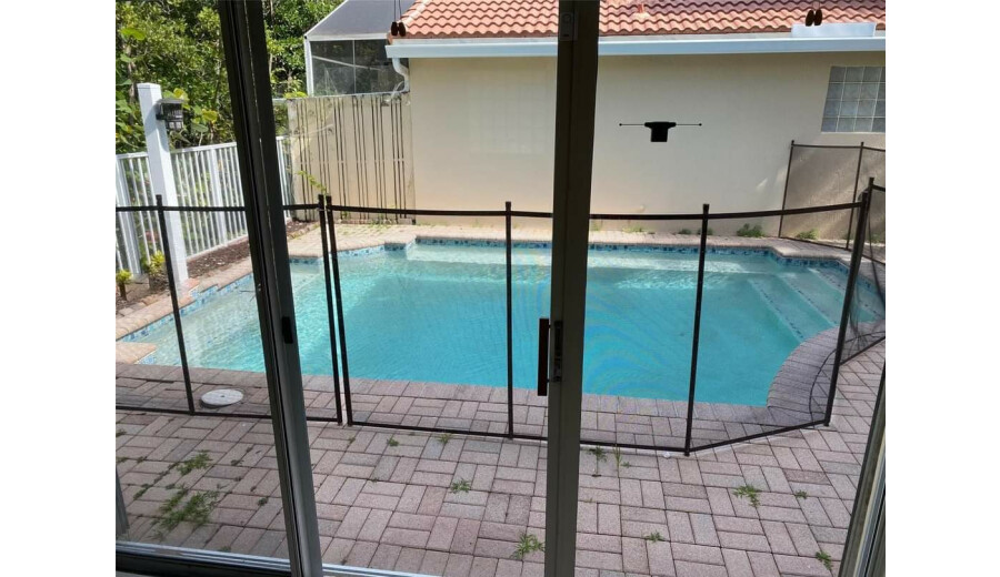 Продаж будинку -