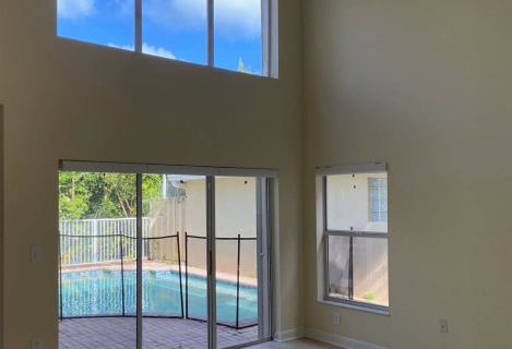 Продаж будинку