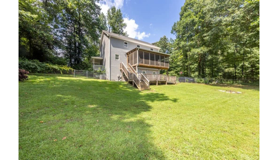 Здається будинок -