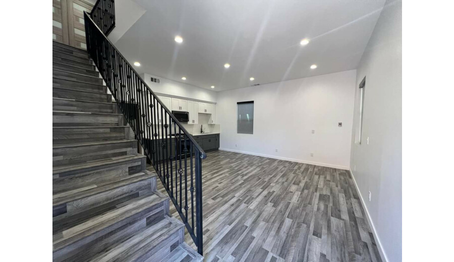 Здається будинок -