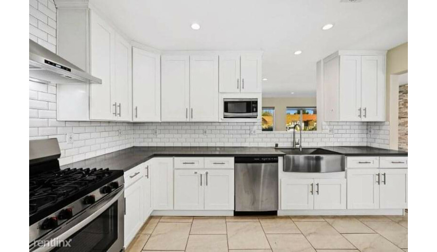 Здається будинок -