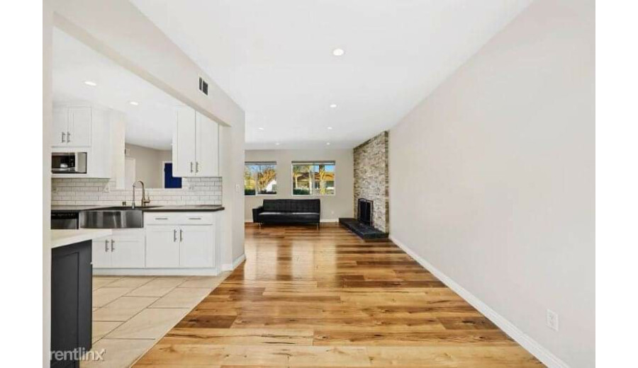 Здається будинок -