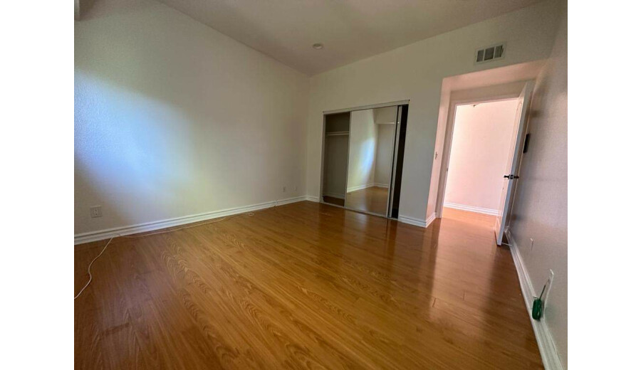 Здається кондо -