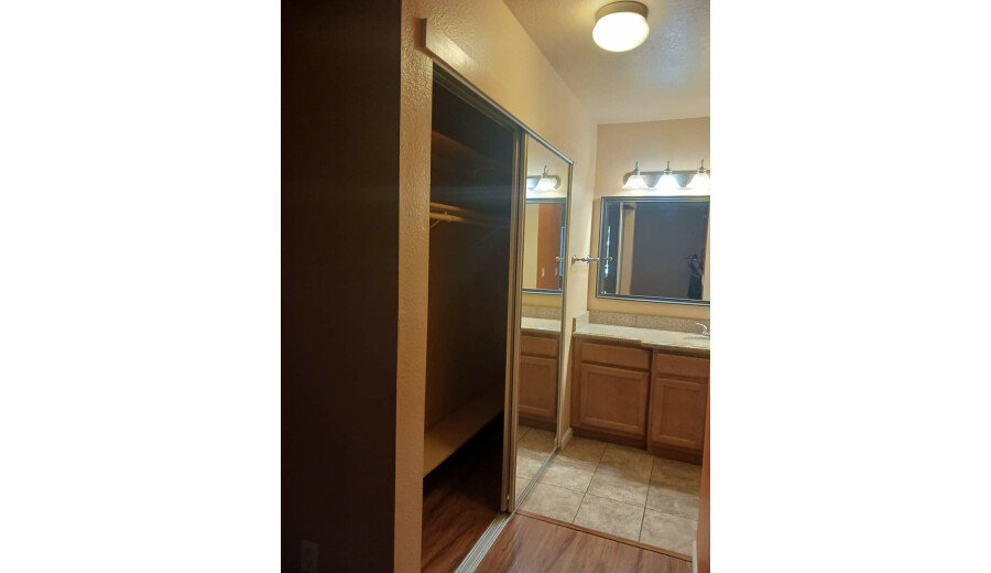 Здається квартира -