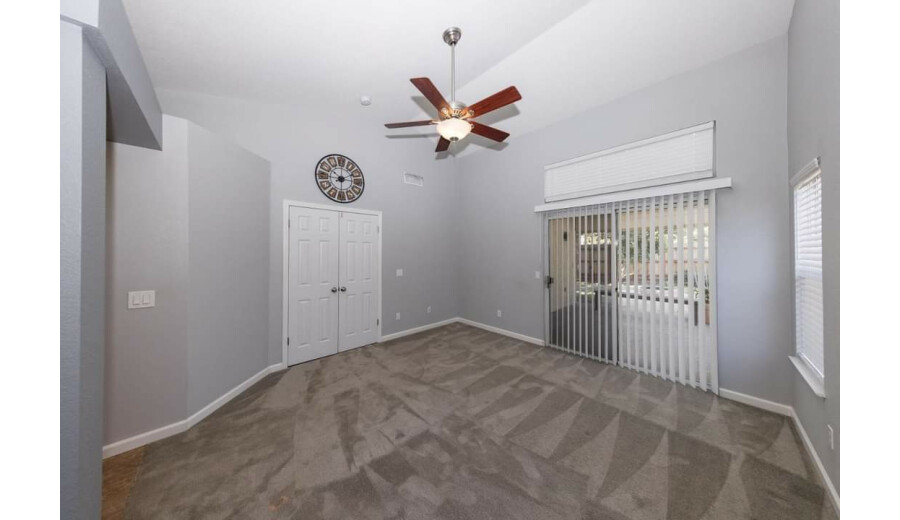 Продаж будинку -