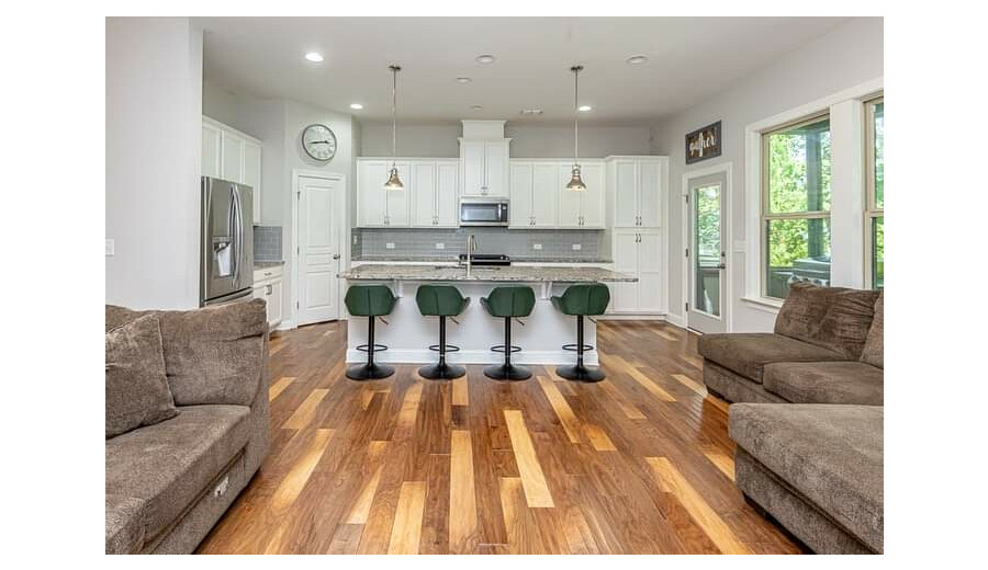 Продаж будинку -