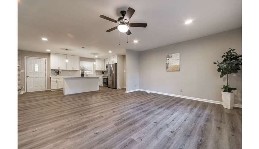 Продаж будинку -