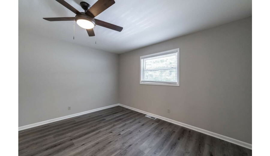 Продаж будинку -