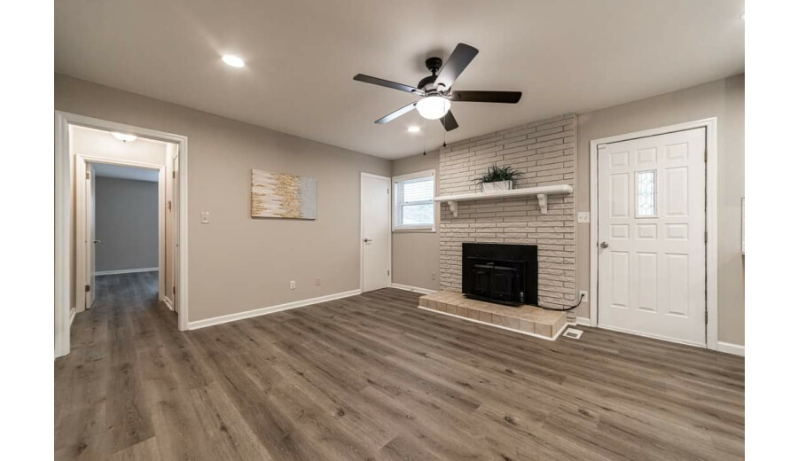 Продаж будинку -