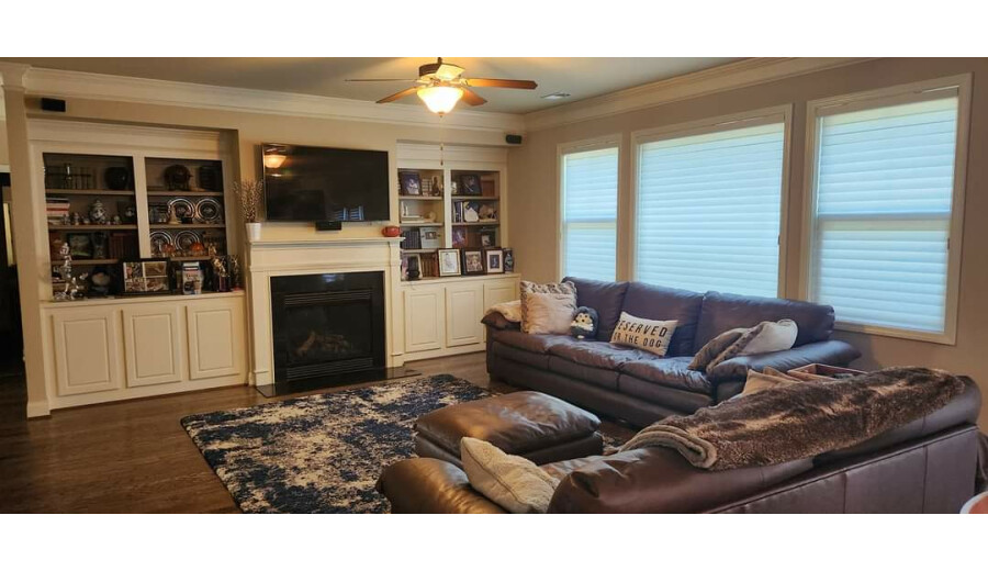 Продаж будинку -