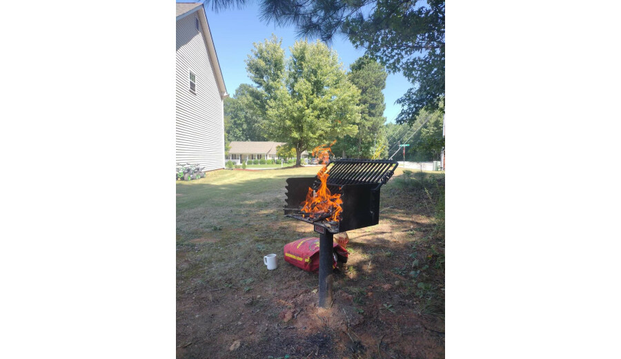 Здається в оренду перший поверх -