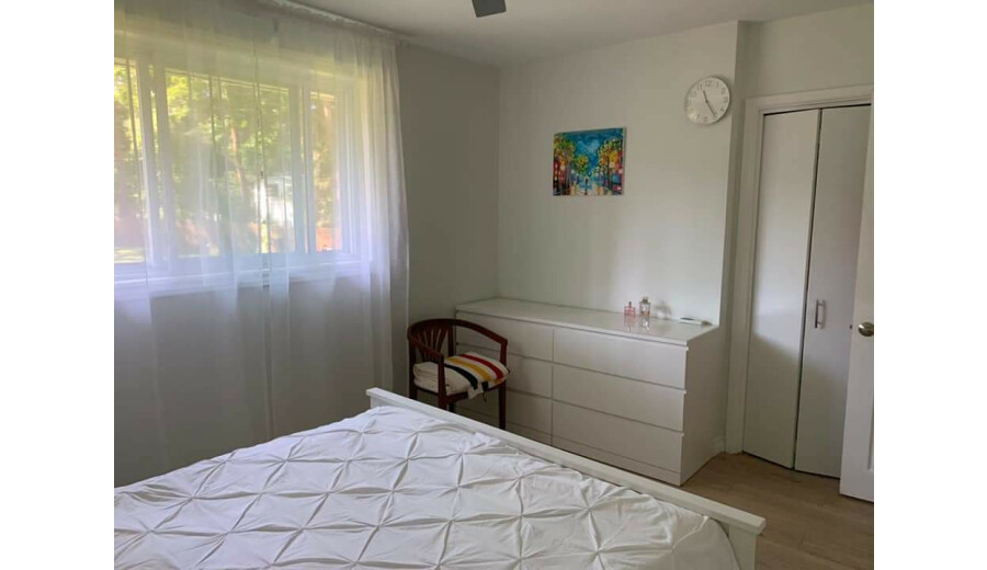 Здається будинок -