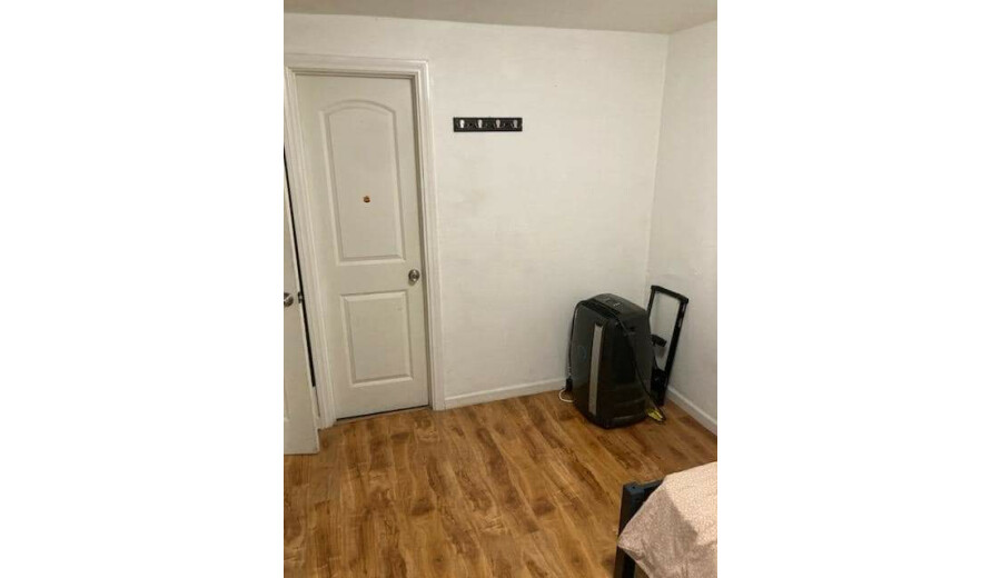 Здається будинок -