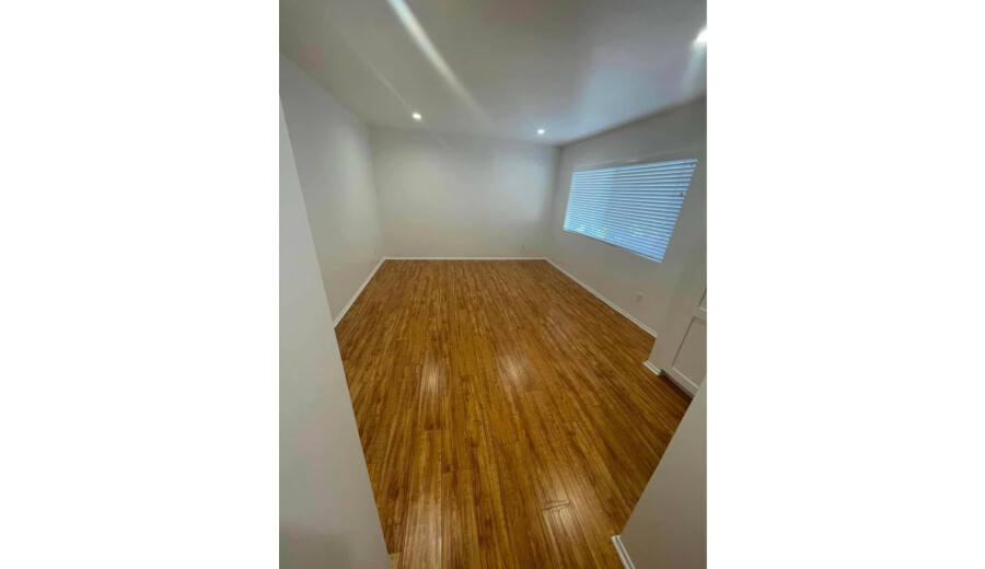 Здається будинок -