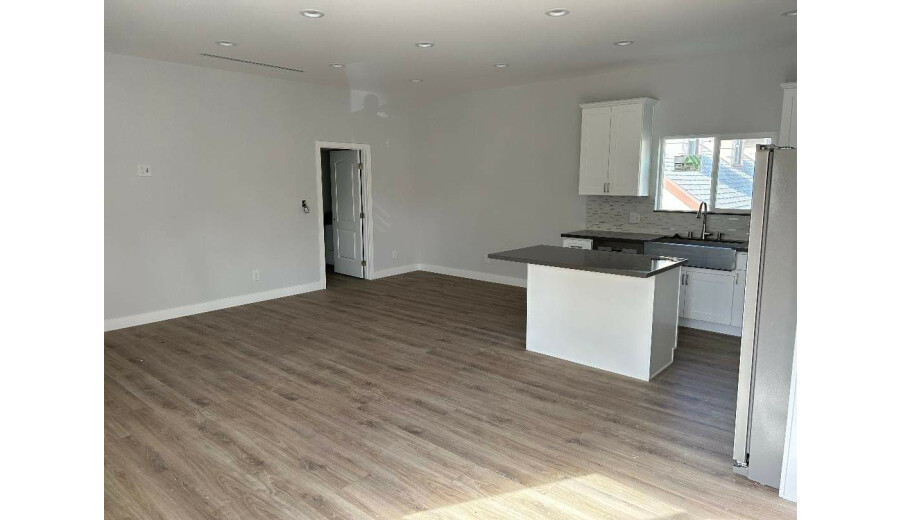 Здається будинок -